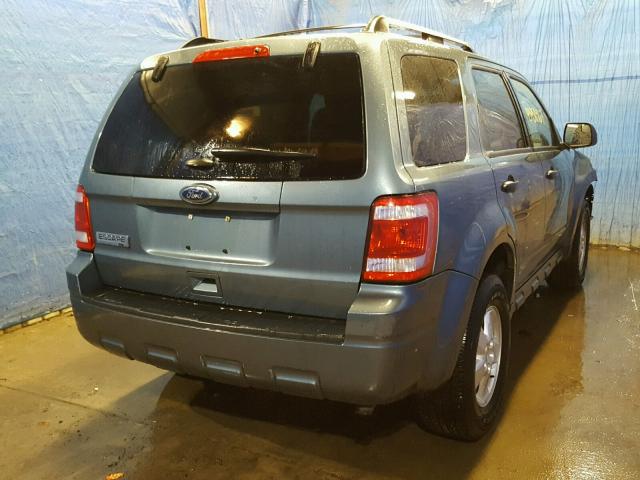 1FMCU0D70CKA12565 - 2012 FORD ESCAPE XLT SILVER photo 4