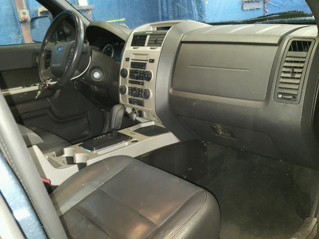 1FMCU0D70CKA12565 - 2012 FORD ESCAPE XLT SILVER photo 5