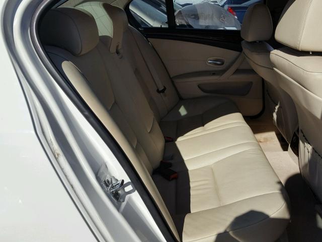 WBANV13578CZ55566 - 2008 BMW 528 XI WHITE photo 6