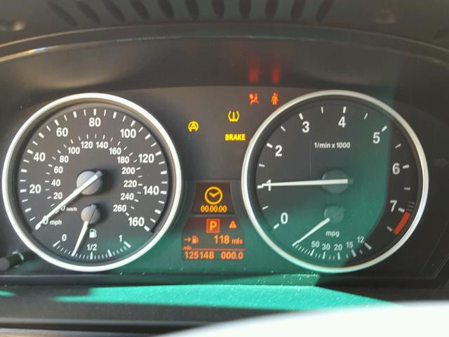 WBANV13578CZ55566 - 2008 BMW 528 XI WHITE photo 8