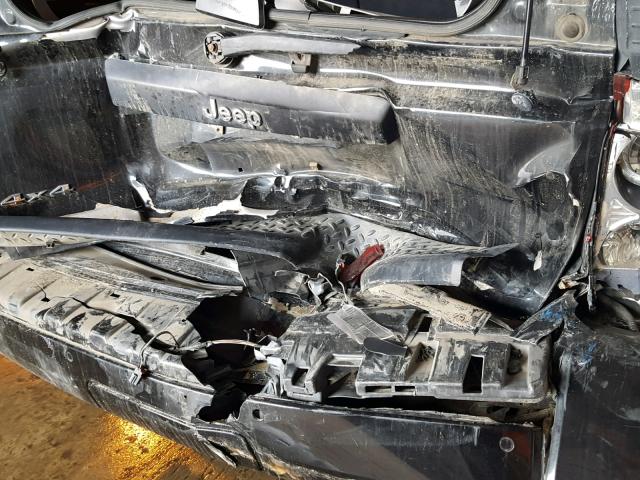 1J4RG4GK0AC130601 - 2010 JEEP COMMANDER შავი ფოტო 9