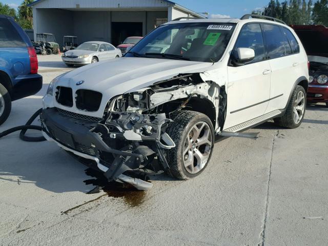 5UXFE83537LZ46392 - 2007 BMW X5 4.8I WHITE photo 2