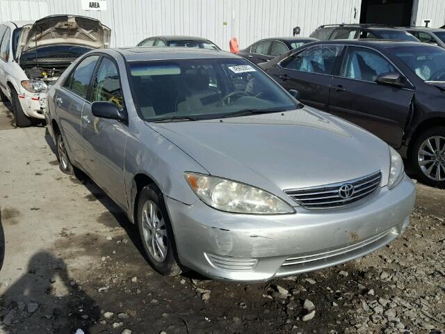 4T1BF32K25U599812 - 2005 TOYOTA CAMRY LE SILVER photo 1