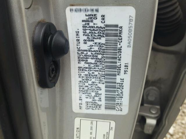 4T1BE32KX2U596672 - 2002 TOYOTA CAMRY LE 银色 照片 10
