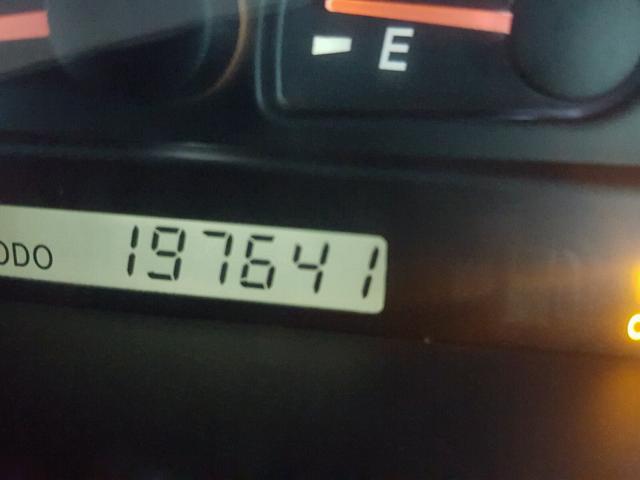 4T1BE32KX2U596672 - 2002 TOYOTA CAMRY LE 银色 照片 8