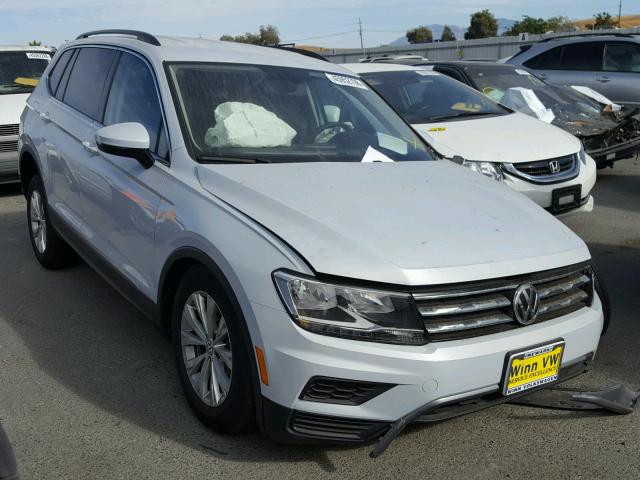 3VV2B7AX8JM096144 - 2018 VOLKSWAGEN TIGUAN SE Білий фото 1