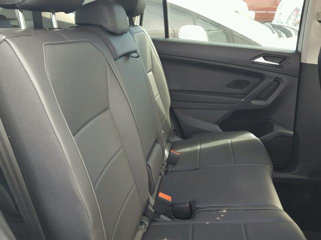 3VV2B7AX8JM096144 - 2018 VOLKSWAGEN TIGUAN SE Білий фото 6