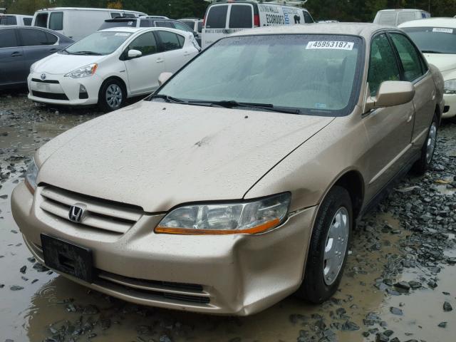 1HGCG564X1A063359 - 2001 HONDA ACCORD GOLD photo 2