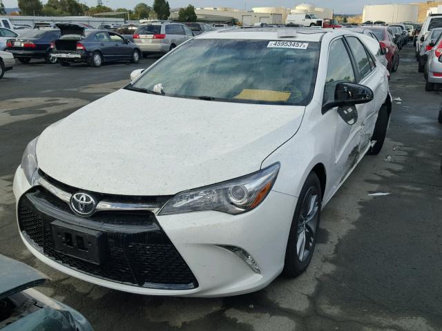 4T1BF1FK5HU405292 - 2017 TOYOTA CAMRY LE WHITE photo 2