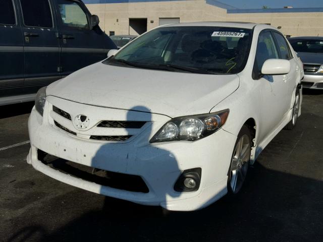 5YFBU4EE7DP158808 - 2013 TOYOTA COROLLA BA WHITE photo 2