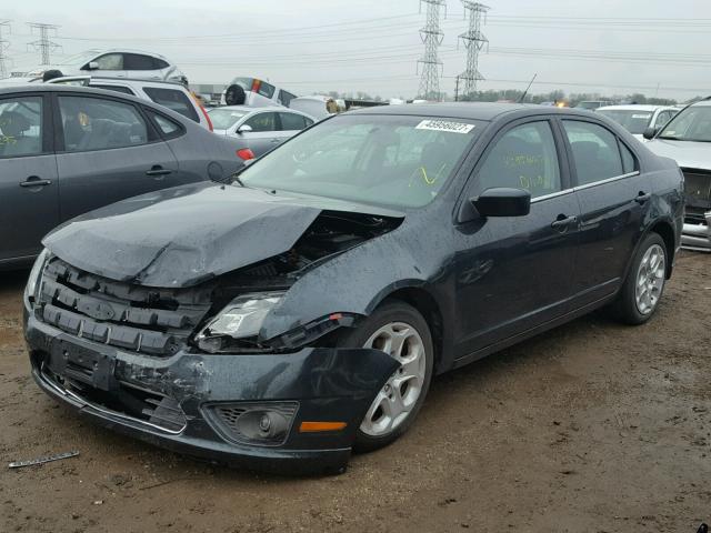 3FAHP0HA6AR344208 - 2010 FORD FUSION SE GRAY photo 2