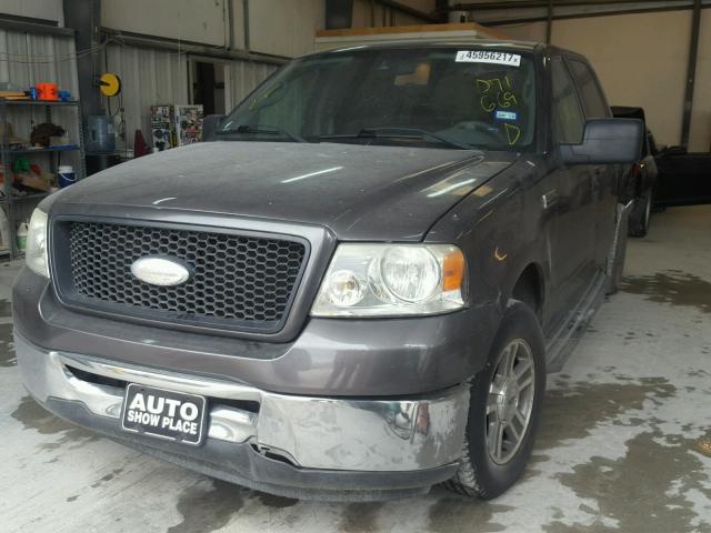 1FTPW12546KD71669 - 2006 FORD F150 SUPER GRAY photo 2