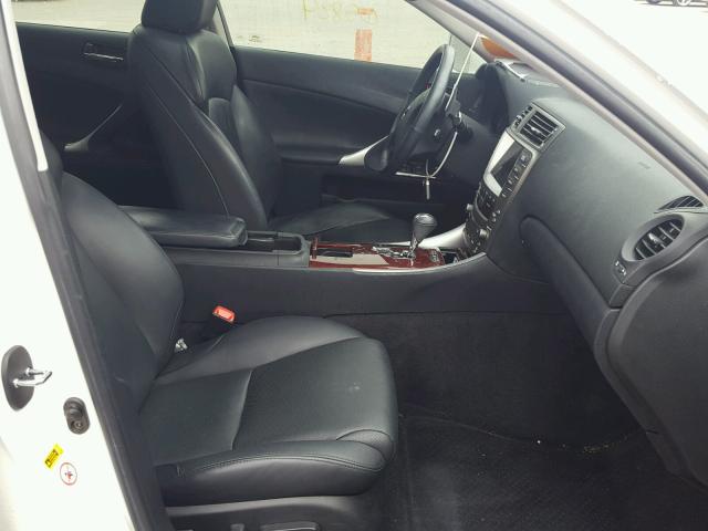 JTHBK262985066678 - 2008 LEXUS IS 250 WHITE photo 5