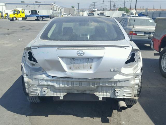 JTKDE177X60082509 - 2006 TOYOTA SCION TC 银色 照片 9