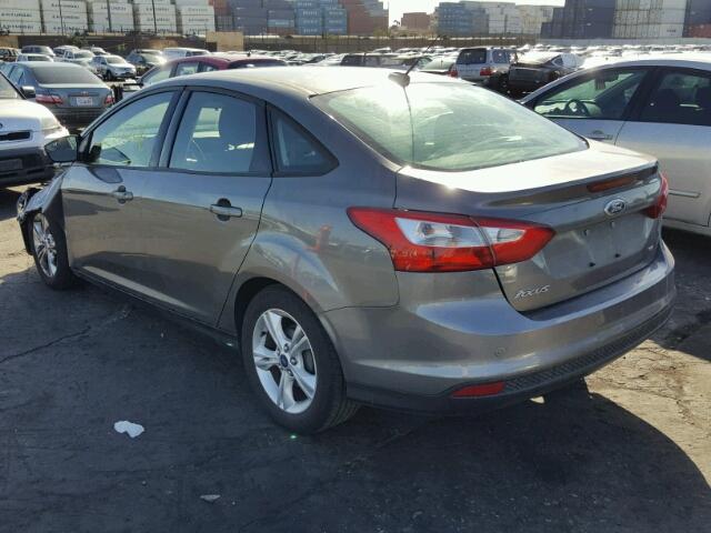 1FADP3F22EL374564 - 2014 FORD FOCUS SE GRAY photo 3