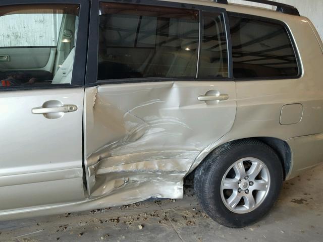 JTEGF21A020064764 - 2002 TOYOTA HIGHLANDER GOLD photo 9