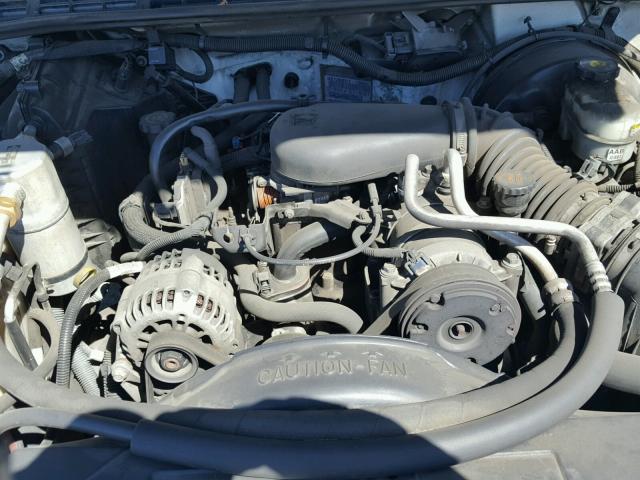 1GTCS14W128247270 - 2002 GMC SONOMA WHITE photo 7