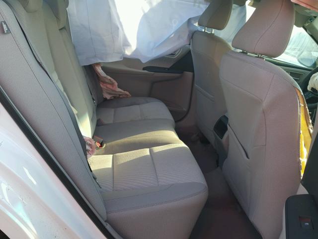 4T1BF1FK6FU048542 - 2015 TOYOTA CAMRY LE თეთრი ფოტო 6