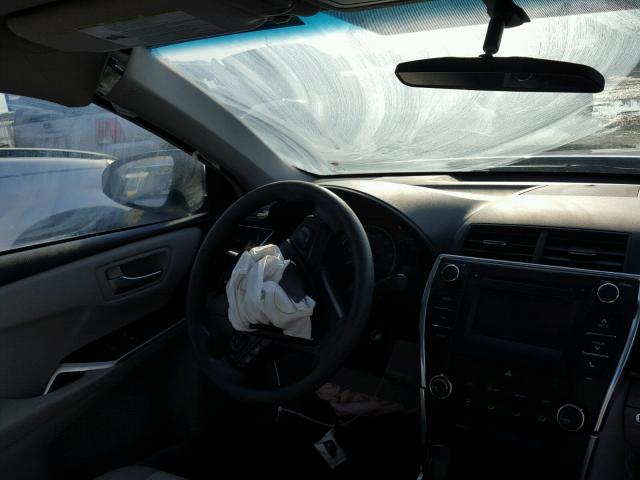 4T1BF1FK6FU048542 - 2015 TOYOTA CAMRY LE თეთრი ფოტო 9