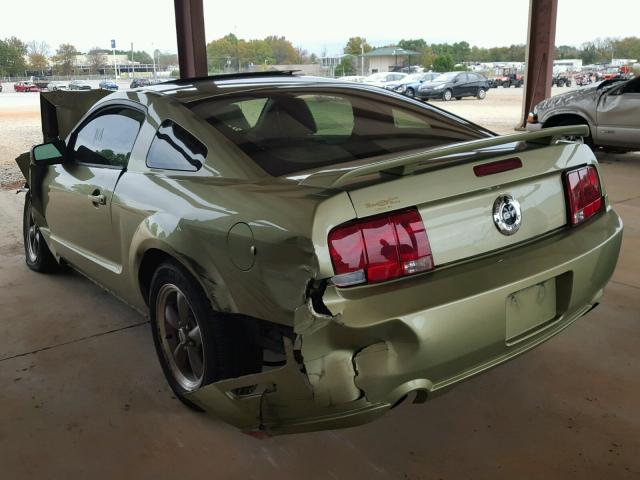 1ZVFT82HX65226770 - 2006 FORD MUSTANG GT GREEN photo 3
