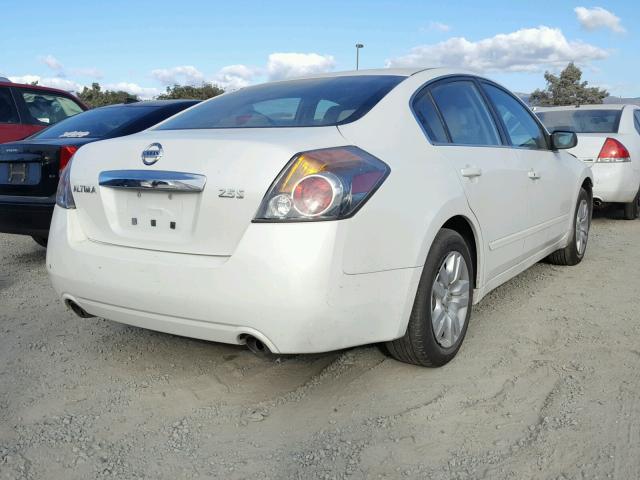 1N4AL2AP1CN463667 - 2012 NISSAN ALTIMA BAS WHITE photo 4