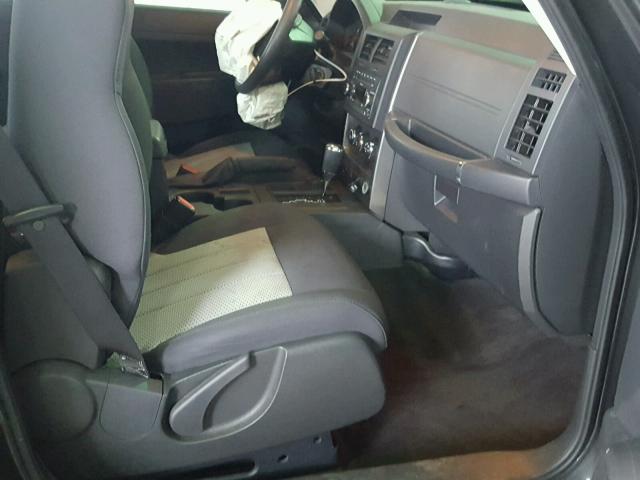 1J4PN2GK9AW139684 - 2010 JEEP LIBERTY SP GREEN photo 5