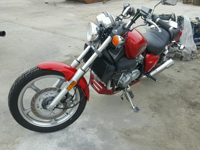 1HFRC280XJA102051 - 1988 HONDA VF750 C RED photo 2