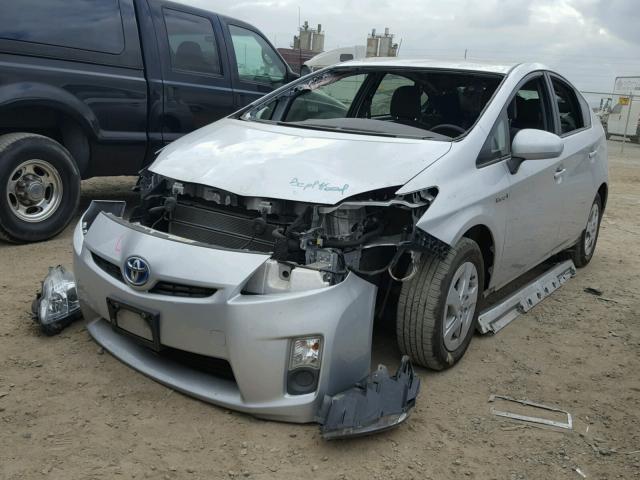 JTDKN3DU8B5345212 - 2011 TOYOTA PRIUS SILVER photo 2