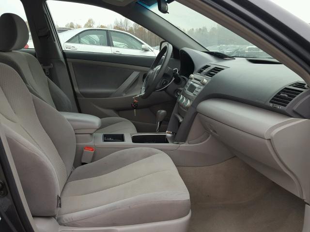 4T1BE46K09U291191 - 2009 TOYOTA CAMRY BASE GRAY photo 5