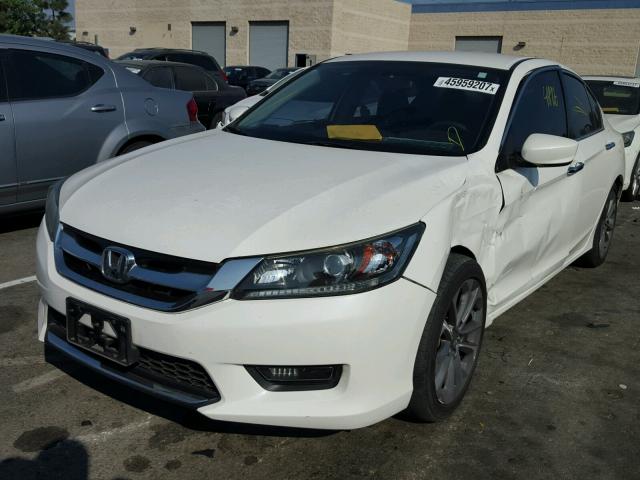 1HGCR2F50EA115296 - 2014 HONDA ACCORD SPO WHITE photo 2