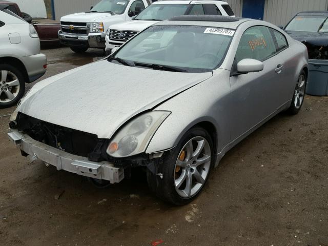 JNKCV54E94M804182 - 2004 INFINITI G35 SILVER photo 2