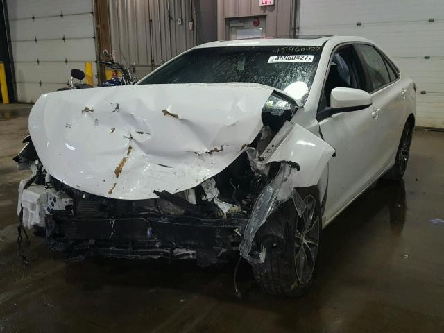 4T1BF1FKXFU100948 - 2015 TOYOTA CAMRY LE 白色 照片 2
