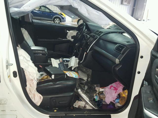 4T1BF1FKXFU100948 - 2015 TOYOTA CAMRY LE 白色 照片 5