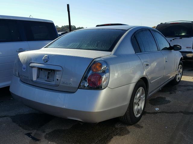 1N4AL11DX3C303850 - 2003 NISSAN ALTIMA BAS SILVER photo 4