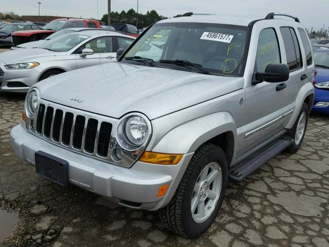 1J4GL58K46W250897 - 2006 JEEP LIBERTY LI SILVER photo 2