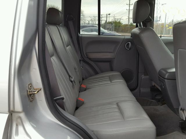1J4GL58K46W250897 - 2006 JEEP LIBERTY LI SILVER photo 6