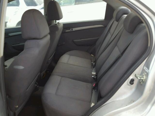 KL1TD56E29B375172 - 2009 CHEVROLET AVEO LS SILVER photo 6