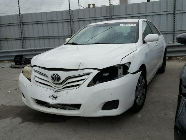 4T1BF3EK0AU522250 - 2010 TOYOTA CAMRY WHITE photo 2