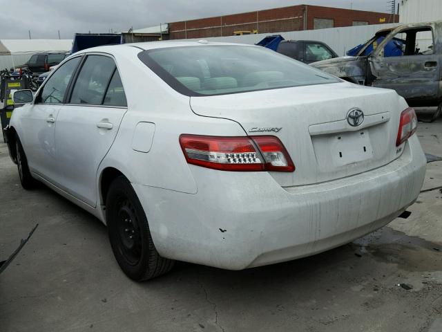 4T1BF3EK0AU522250 - 2010 TOYOTA CAMRY WHITE photo 3