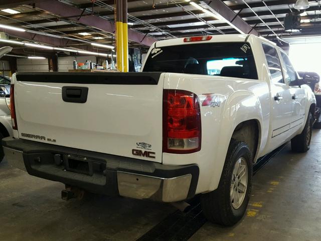 2GTEK13M081154535 - 2008 GMC SIERRA K15 WHITE photo 4