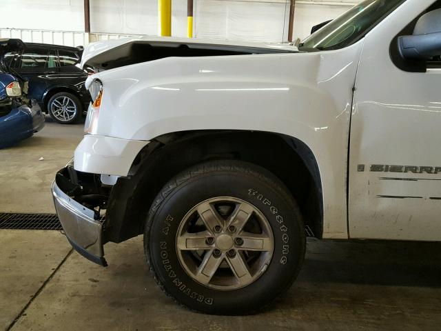 2GTEK13M081154535 - 2008 GMC SIERRA K15 WHITE photo 9