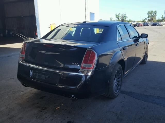 2C3CCAAG0DH735492 - 2013 CHRYSLER 300 BLACK photo 4