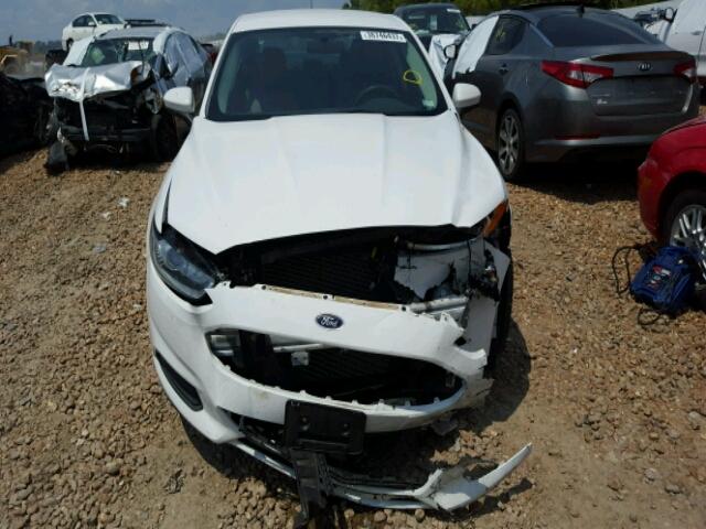 1FA6P0G75E5373060 - 2014 FORD FUSION S WHITE photo 9