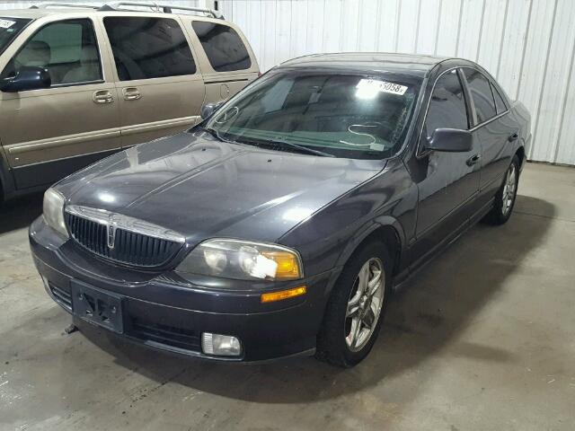 1LNHM87A52Y610707 - 2002 LINCOLN LS შავი ფოტო 2