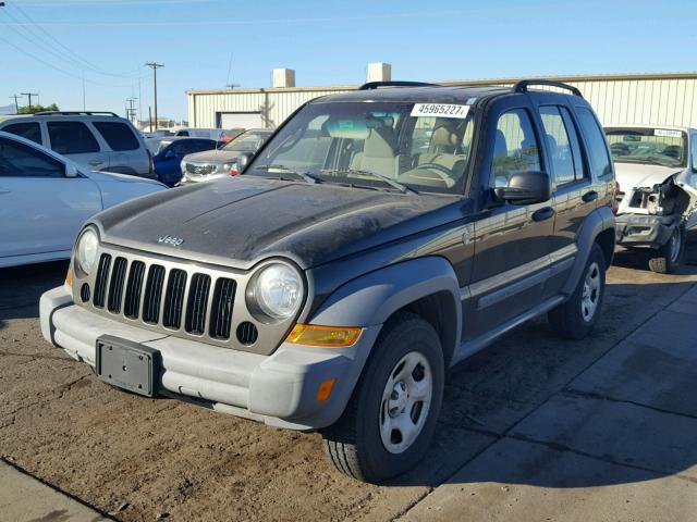 1J4GL48K96W149395 - 2006 JEEP LIBERTY SP BLACK photo 2