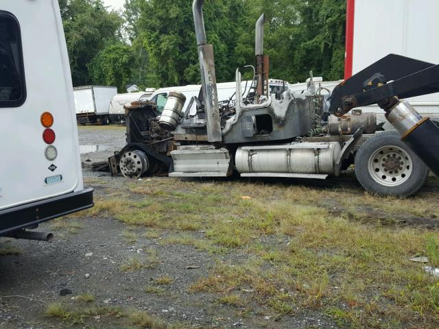 1XKWD40X08J234457 - 2008 KENWORTH CONSTRUCTI BURN photo 3