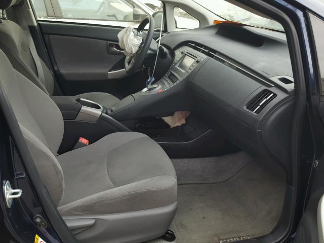JTDKN3DU5D1719415 - 2013 TOYOTA PRIUS 蓝色 照片 5