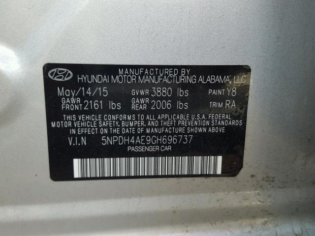 5NPDH4AE9GH696737 - 2016 HYUNDAI ELANTRA SE SILVER photo 10