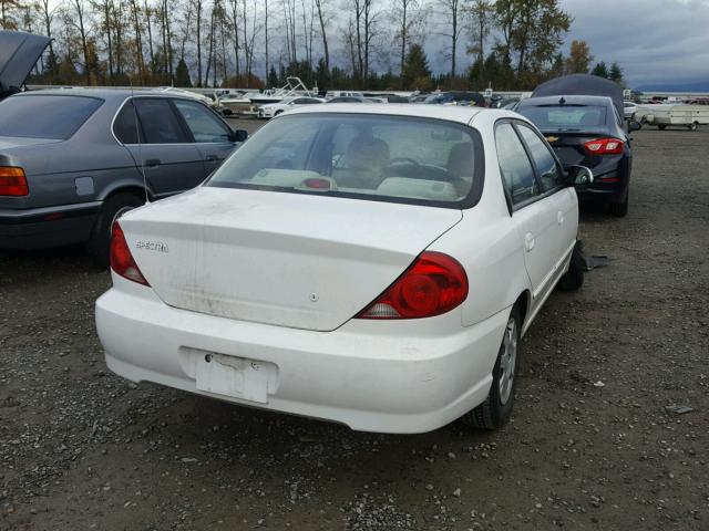 KNAFB121X35262712 - 2003 KIA SPECTRA BA WHITE photo 4