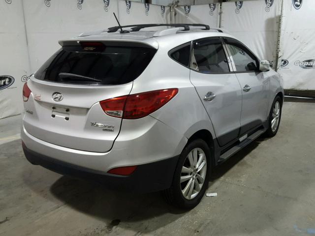 KM8JU3AC0CU318521 - 2012 HYUNDAI TUCSON SILVER photo 4